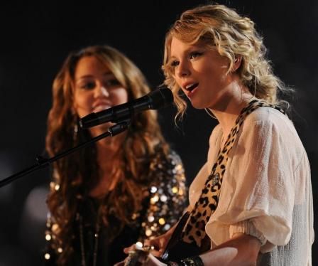 miley-cyrus-and-taylor-swift-duet-photo_448x374.jpg